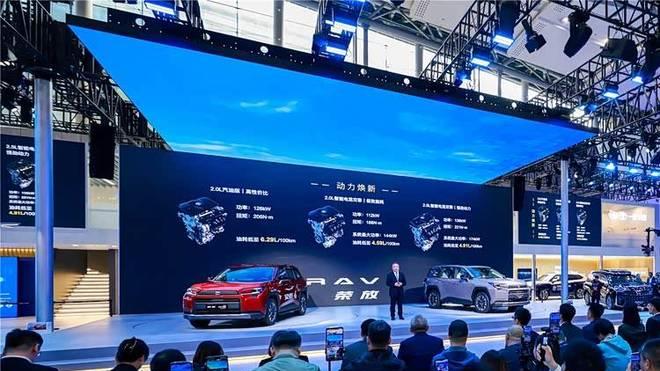 2025年中国燃油SUV销量冠军：卖出24.4万辆，领先丰田RAV4、大众途观L