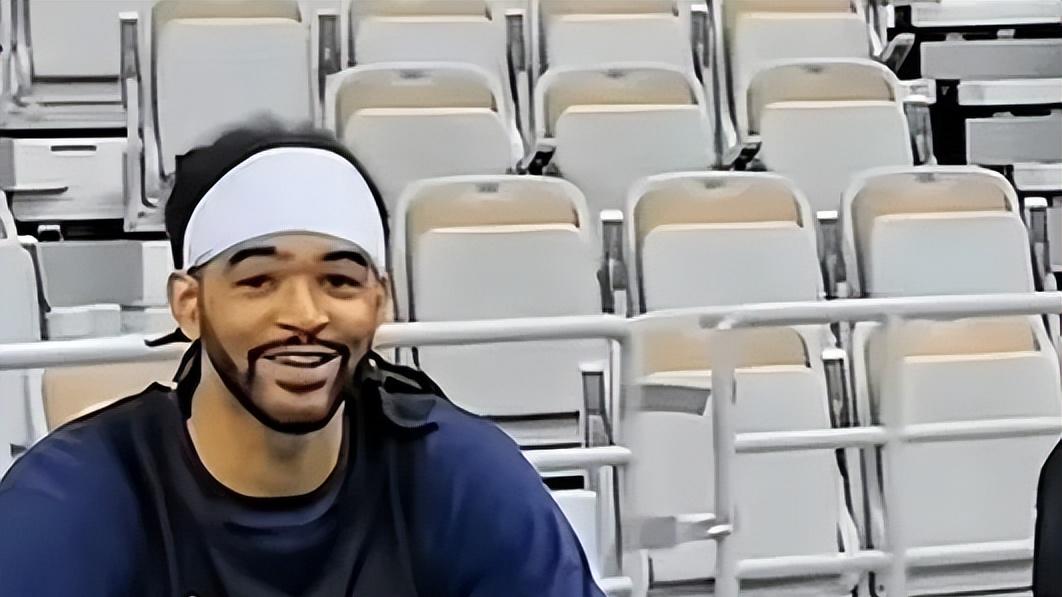 山东外援动态更新！小外约翰逊已注册可出战，大外琼斯将伤停一场