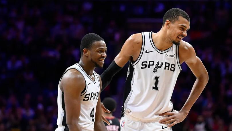 今天NBA最硬瞬间：华子绝杀级中投、哈登致命抛投、文班遮天盖帽