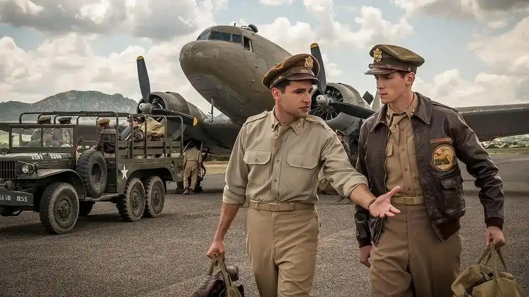 再读约瑟夫·海勒的《第二十二条军规》：权力垄断对个体的捉弄