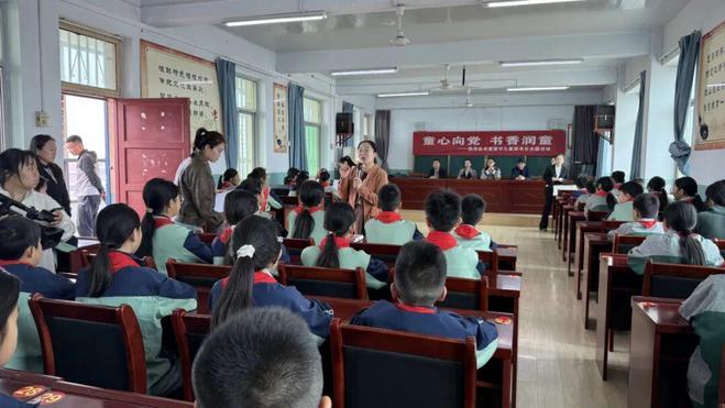 童心向党沐书香 爱心护航伴成长||临猗县妇联开展关爱留守儿童读书日主题活动