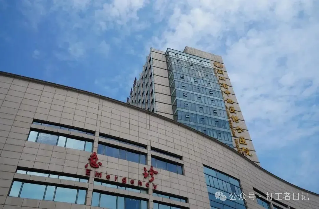 出生17天婴儿被自家狗咬开脑袋：别拿“它很乖”赌孩子的命