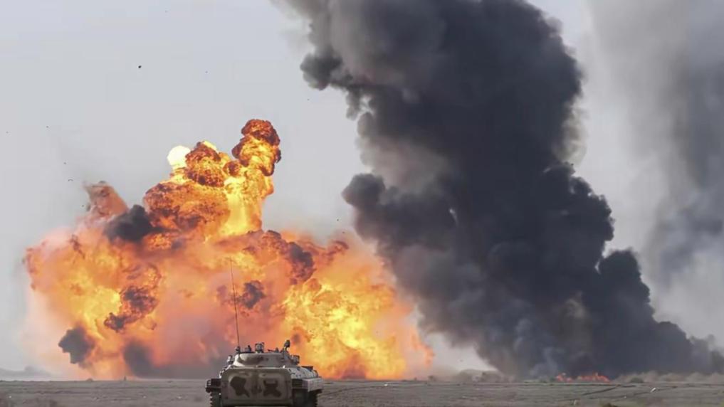 以牙还牙，伊朗再次发动猛攻，这次瞄准核基地，以色列拉响警报