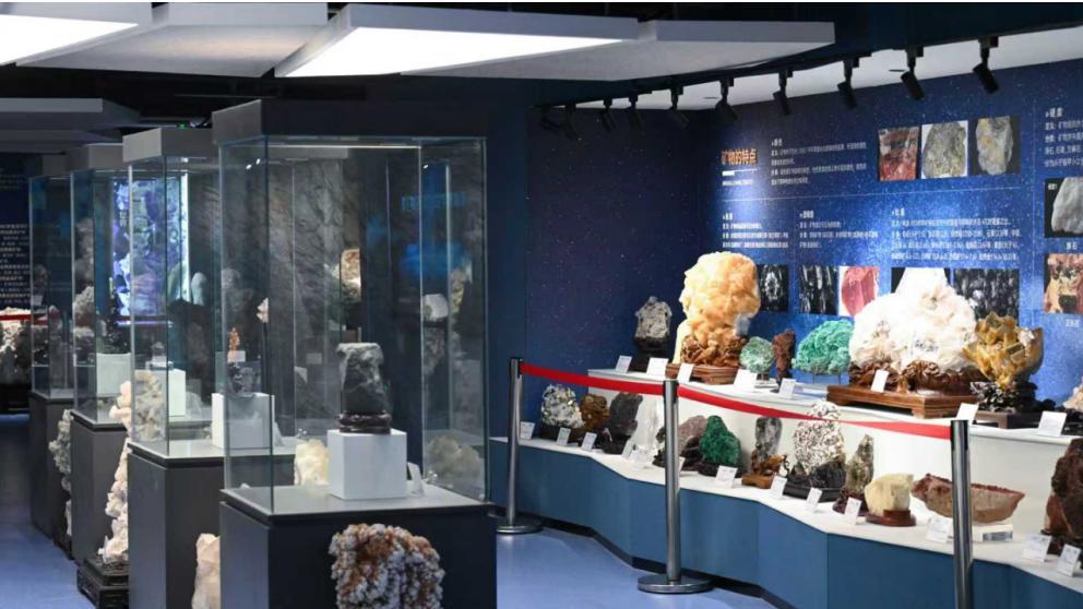 青岛市市南区：“地质探秘·共享未来”公益冬令营收官