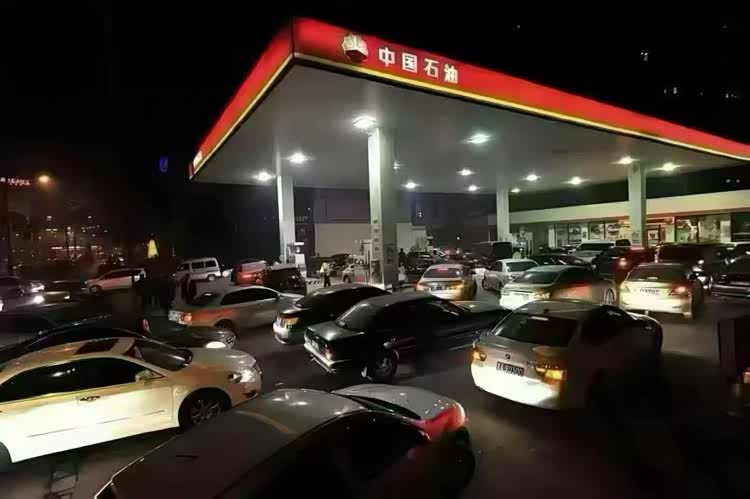 9元油价时代，比亚迪插混从从容容游刃有余，夯实出行最优解标签