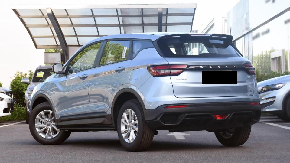 适合年轻用户入手，吉利缤越售价亲民，灵活好开有两下子