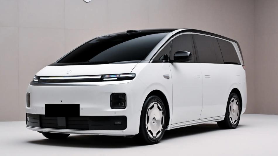 又来一款旗舰级MPV，零跑D99有备而来，定价多少能大卖