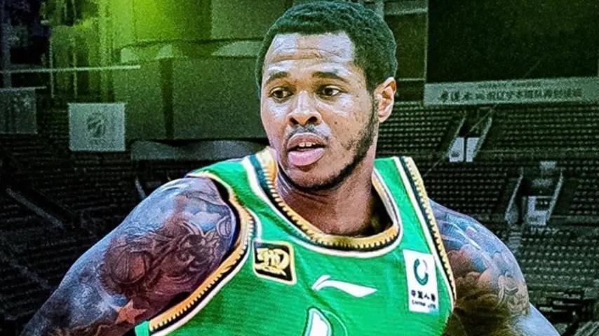 验货失败？辽篮新援上场像没睡醒 被质疑不如布朗