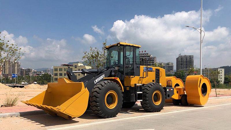 ​三角碾压路机施工要注意事项有哪些？