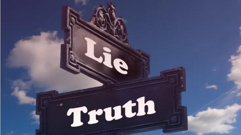 如何看穿世界的“谎言”？学会一个词