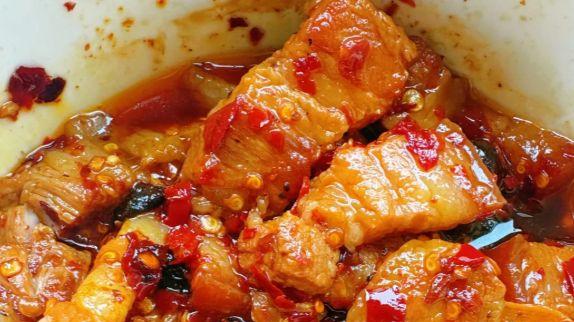 老长沙的坛子菜：腐乳蒸肉与剁椒藠头的家常魅力