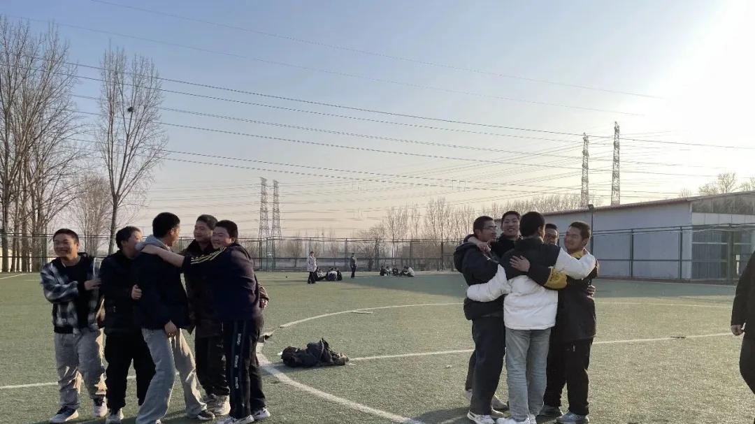 迈向阳光心理疏导基地团体拓展活动纪实