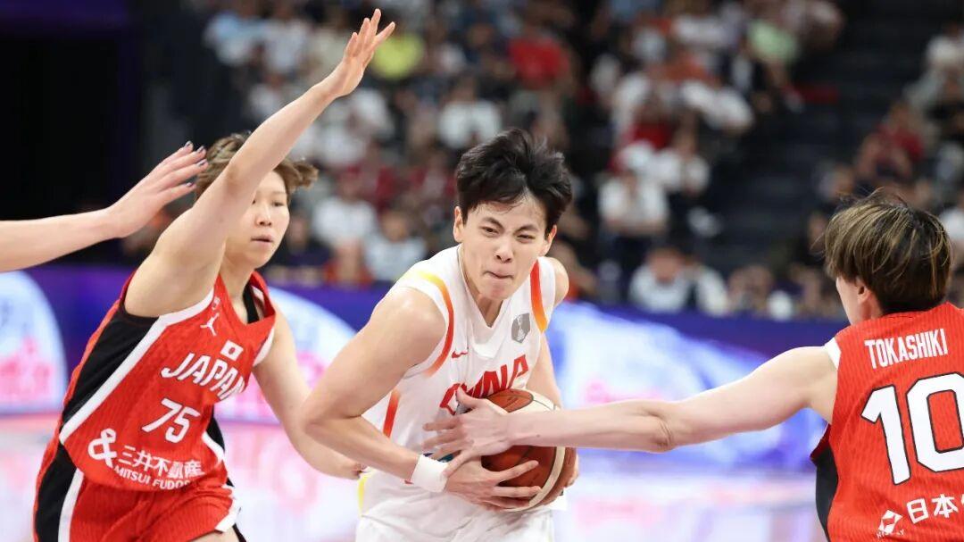 中国女篮大战巴西女篮！13人大名单出炉！宫鲁鸣指导霸气发声