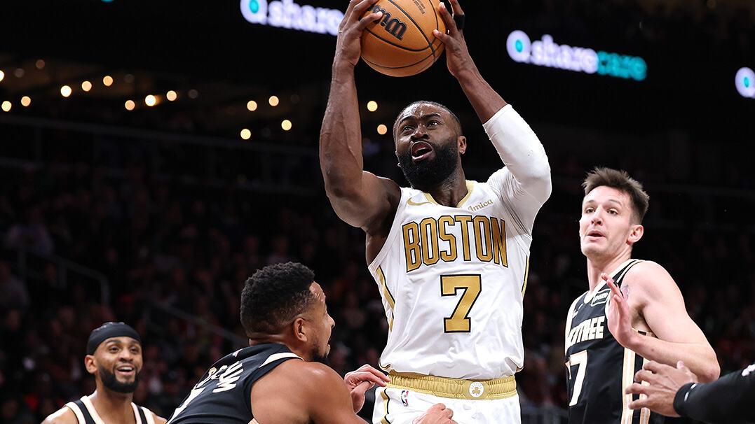 次节52分创纪录，绿军狂胜老鹰！布朗41分6板，豪瑟10记三分30+6