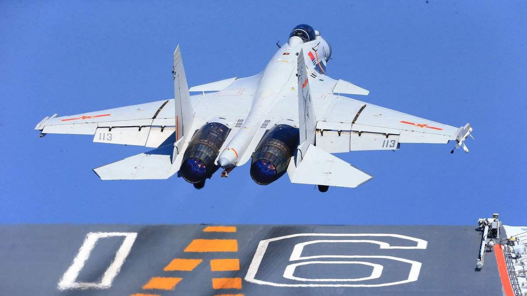 歼16与歼15：从国土防空到海空进击，中国空军转型背后的突破故事