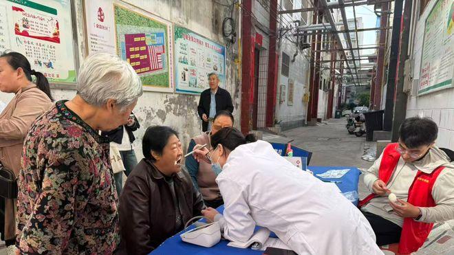 盐湖区东城街道金磊社区：开展系列健康“义诊”服务得民心
