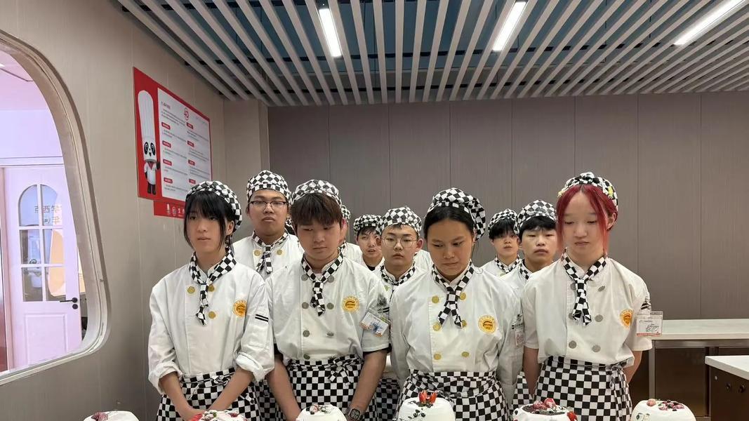 中考落榜不认输，技能升学双赋能——西安新东方助孩子重启人生