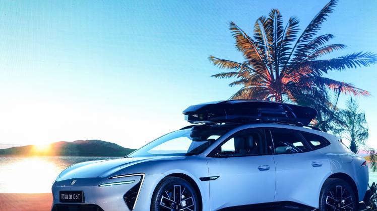 21.59万起！阿维塔06T上市：纯电/增程双杀、华为智驾上车