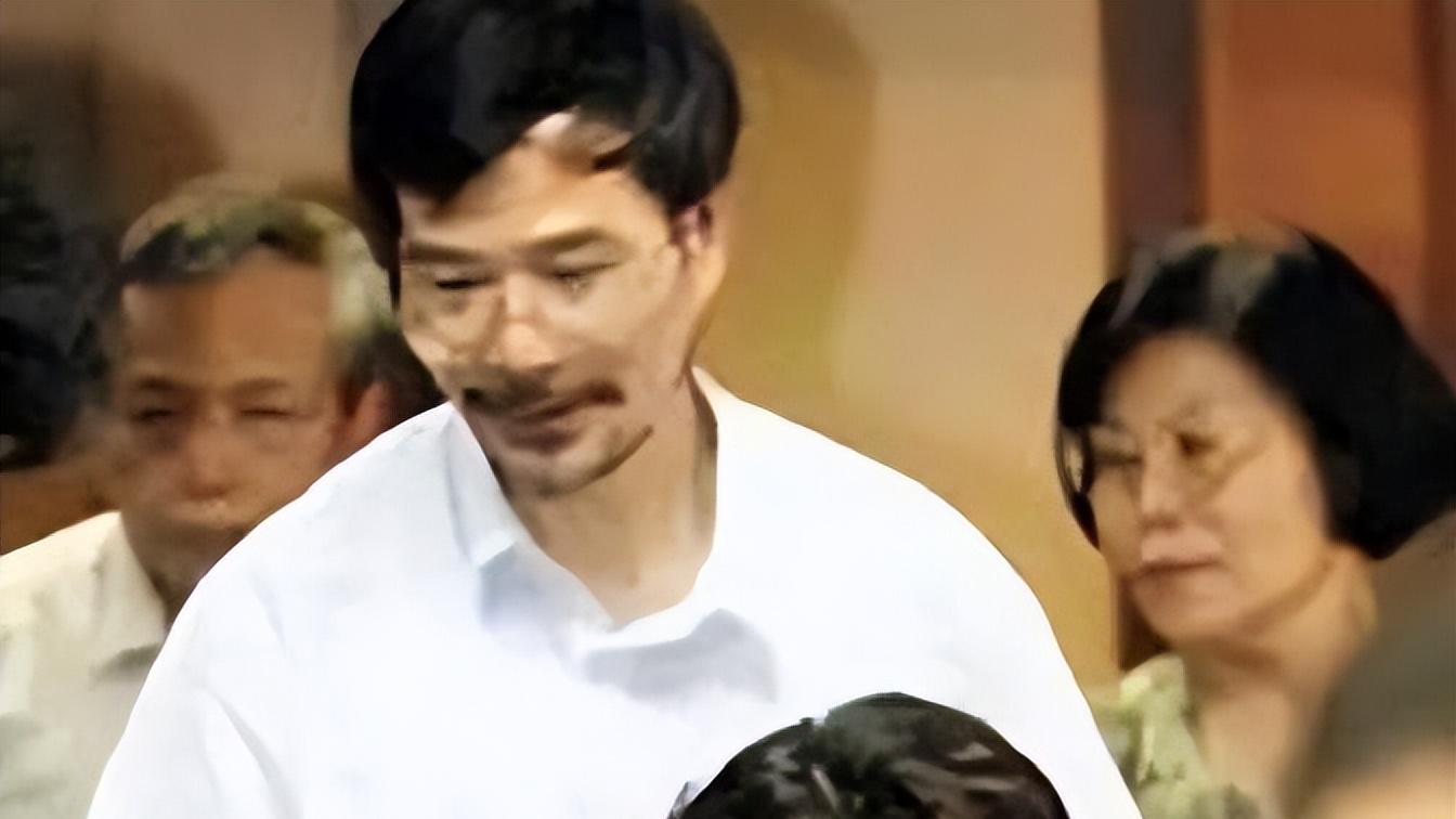 1982 年通信定情，43 年婚姻长青：王佐良与张海迪的幸福密码