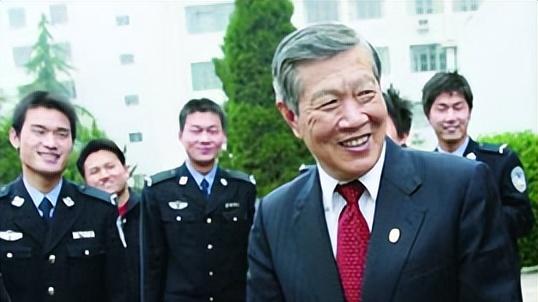 以科学为炬，以真相为灯 —— 悼念一代鉴识宗师李昌钰博士