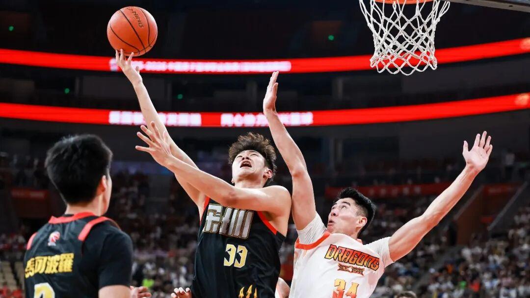 比肩上海队！创造队史！豪取12连胜！CBA最大黑马球队诞生