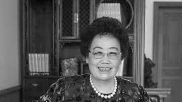 迟重瑞妻子陈丽华逝世！36 年忘年恋成绝唱