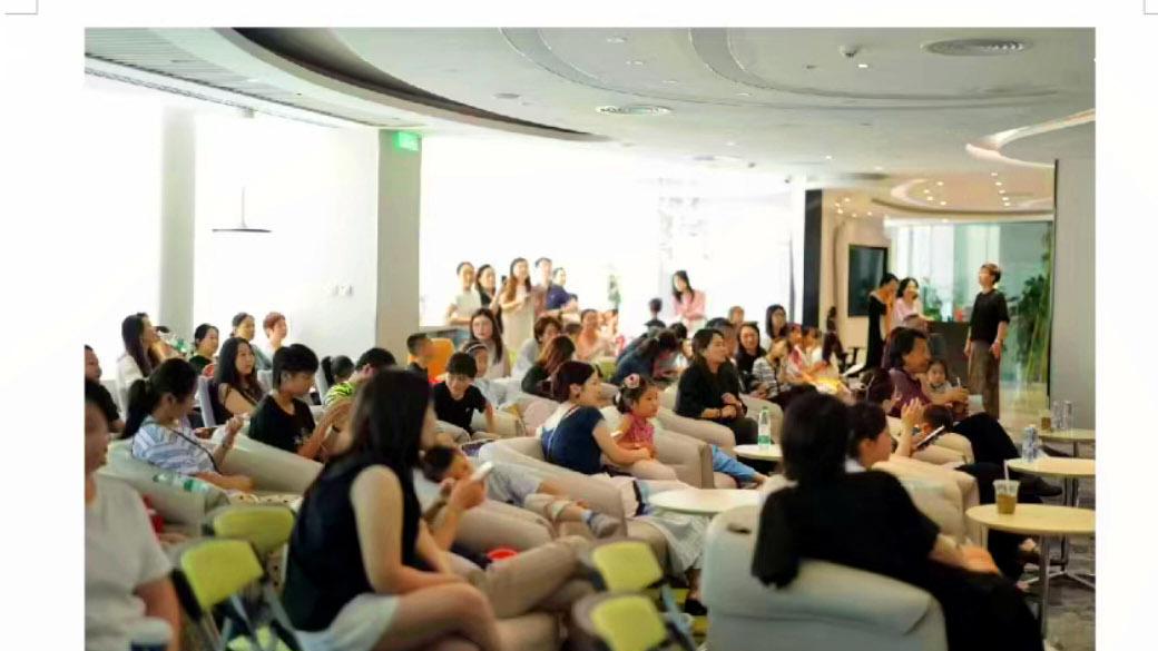 把善意举高——友邦苏州笑平团队慈善拍卖活动纪实
