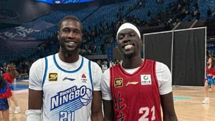 有钱都不会花，真不知道CBA球队请这种水平的外援做啥