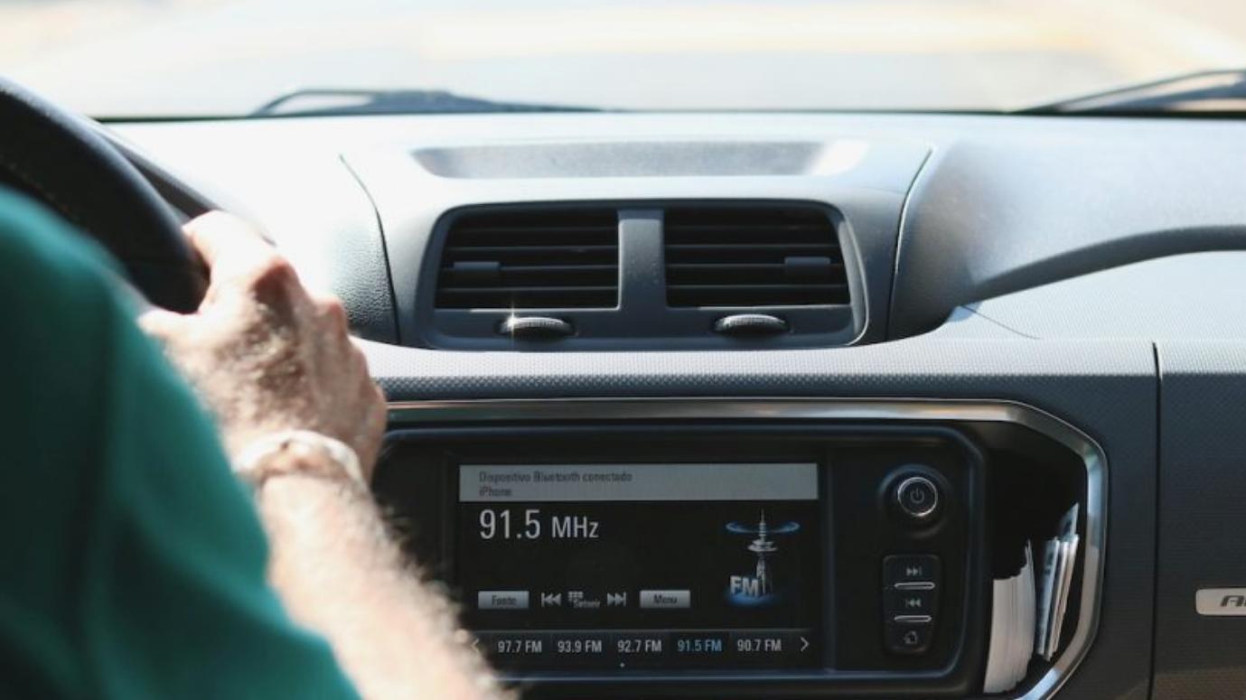 科技败给习惯：车载音频之王，依然是广播