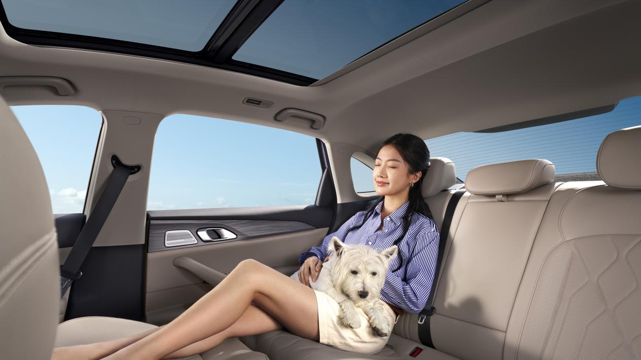 主流家轿新选择！吉利银河A7 EV与2026款吉利银河A7 EM重磅上市