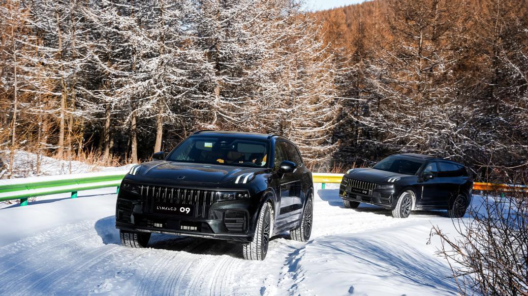 冰雪驾控盛宴撞上量产赛车，领克这波硬核操作让性能党疯狂打call