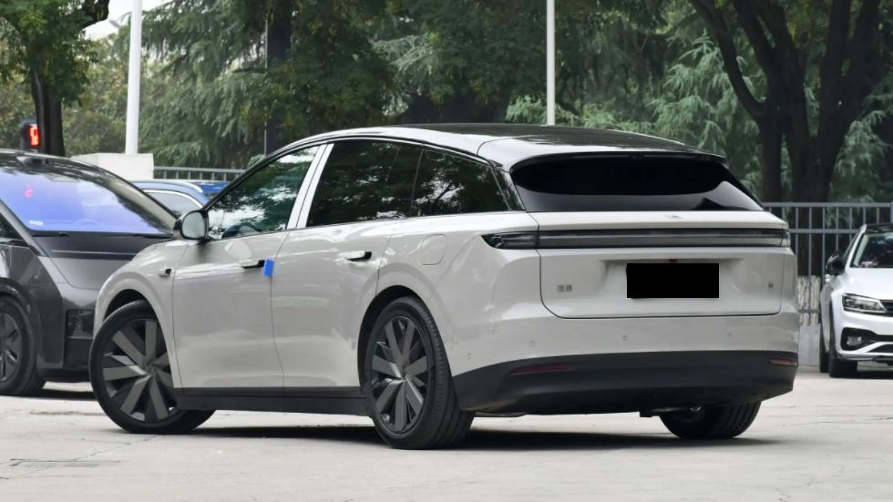 MPV的造型却是SUV的定位，还配800V平台，理想i6值得一试？