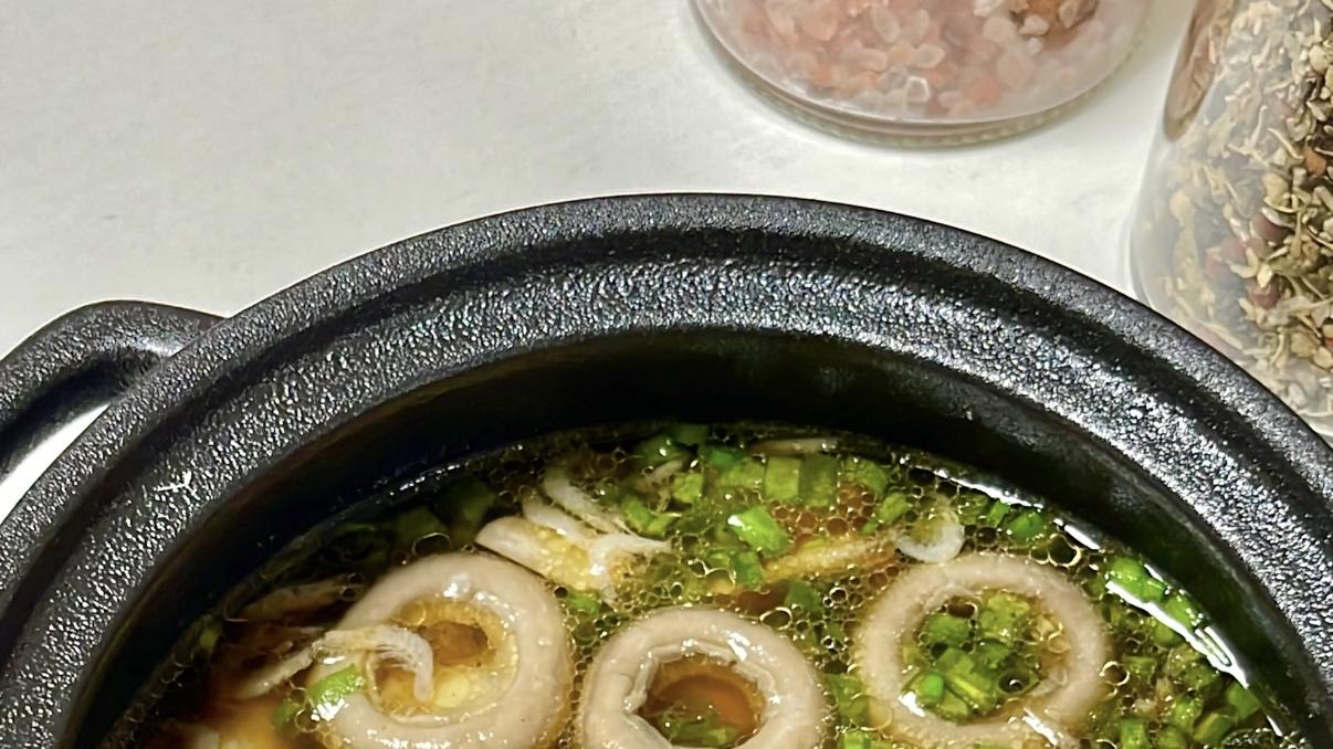 紫菜口蘑汤：鲜到眉毛跳舞的5分钟魔法汤！