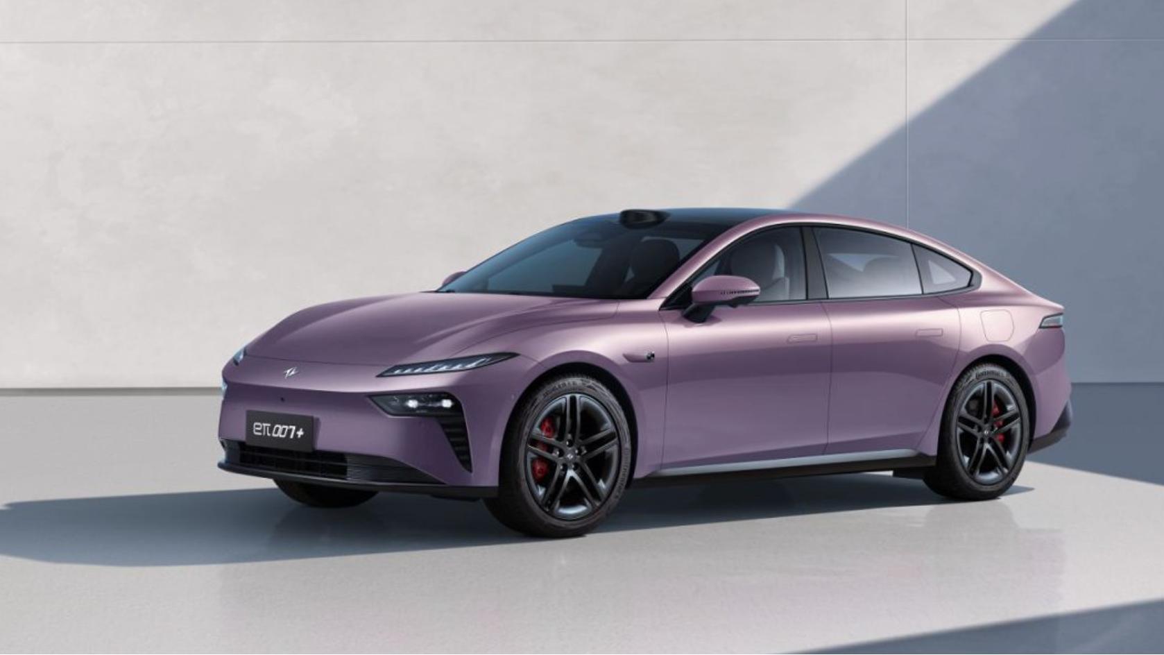 东风奕派三车齐炸场！新色套件全拉满 家用潮跑全都有