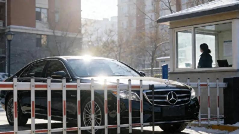 老公刚和女秘书度完蜜月，进门被拦，保安一句话让他脸都绿了