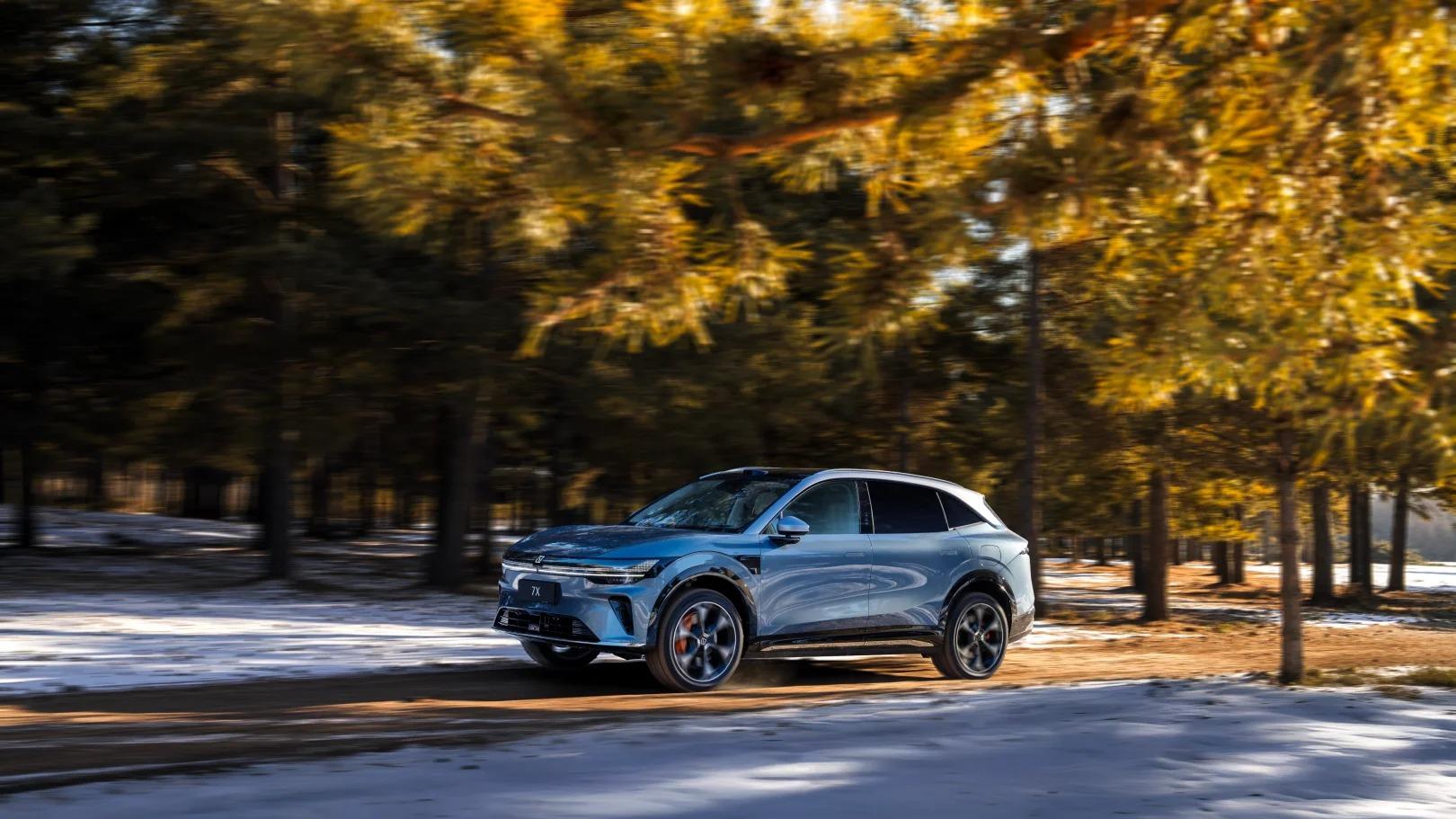静如头等舱，快如性能车：重新定义“家用SUV”的全能标准