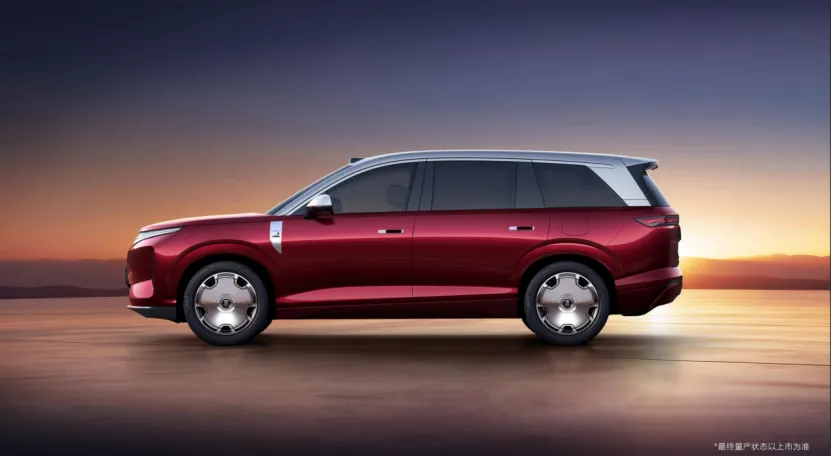 搭载第二代刀片电池+闪充技术 比亚迪大唐正式亮相