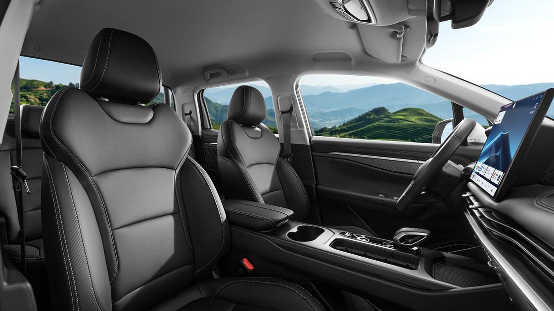 京.世未来：2026款吉利雷达金刚EV上市，售价11.98万起售