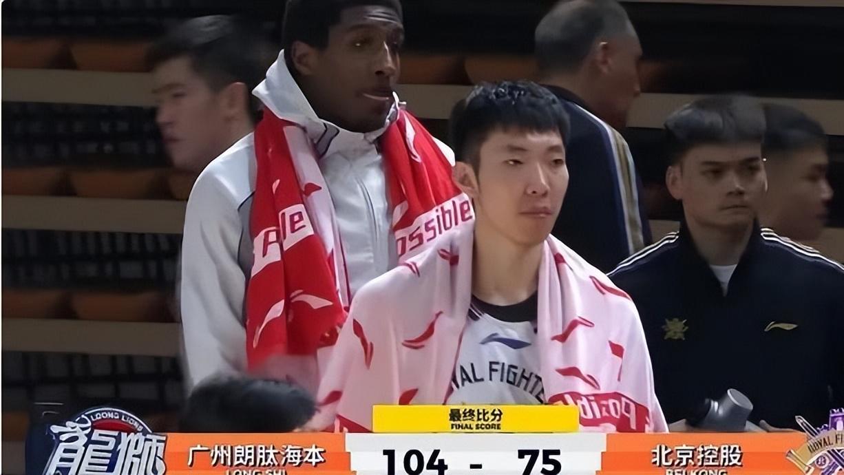 北控29分惨败，张庆鹏赛后批评队员，球迷：为啥输球全是球员责任