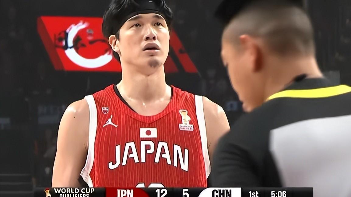 中国男篮87: 80胜日本！赛后专家段冉深刻总结比赛，贺希宁是关键