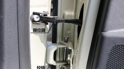 开关车门出现异响，跟它们逃不了关系，不花钱就可以搞定！