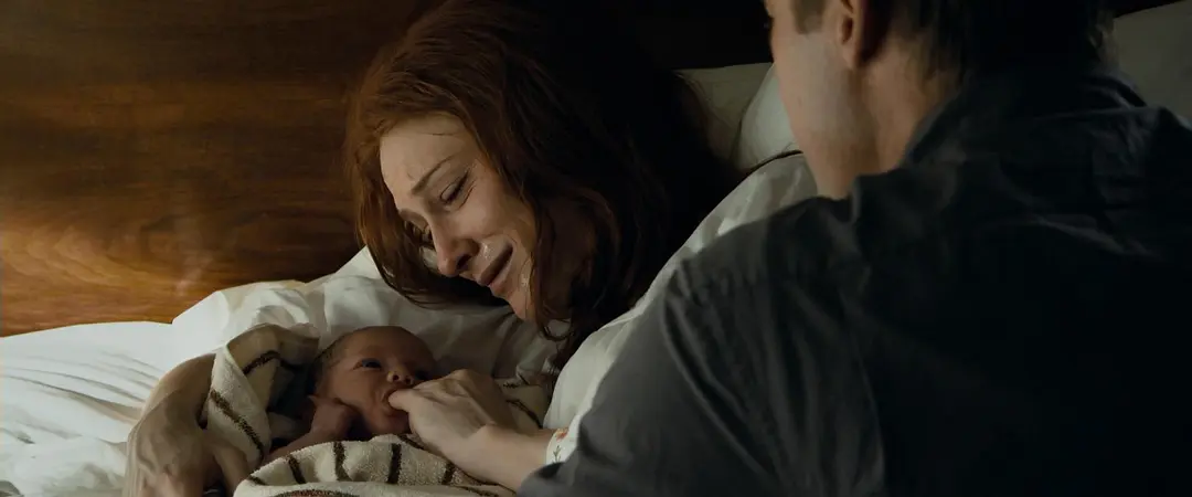 《本杰明·巴顿奇事》：一个返老还童的故事，看完之后不寒而栗