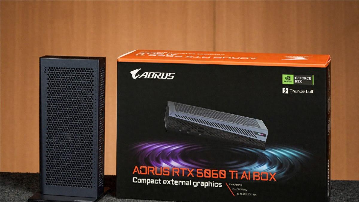 轻薄本的好搭档——技嘉AORUS RTX 5060 Ti AI BOX显卡坞