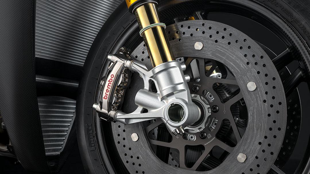 Brembo全新碳陶刹车盘首次装在杜卡迪上
