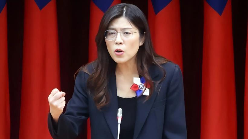 郑丽文回应4月访陆：两岸不是终须一战！背后释放的信号不简单