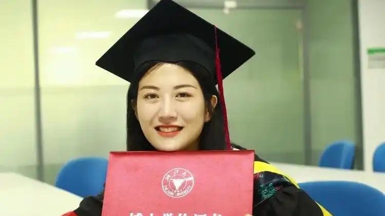 工作越来越难找，越来越多高校扩招博士，学历太高未必市好事