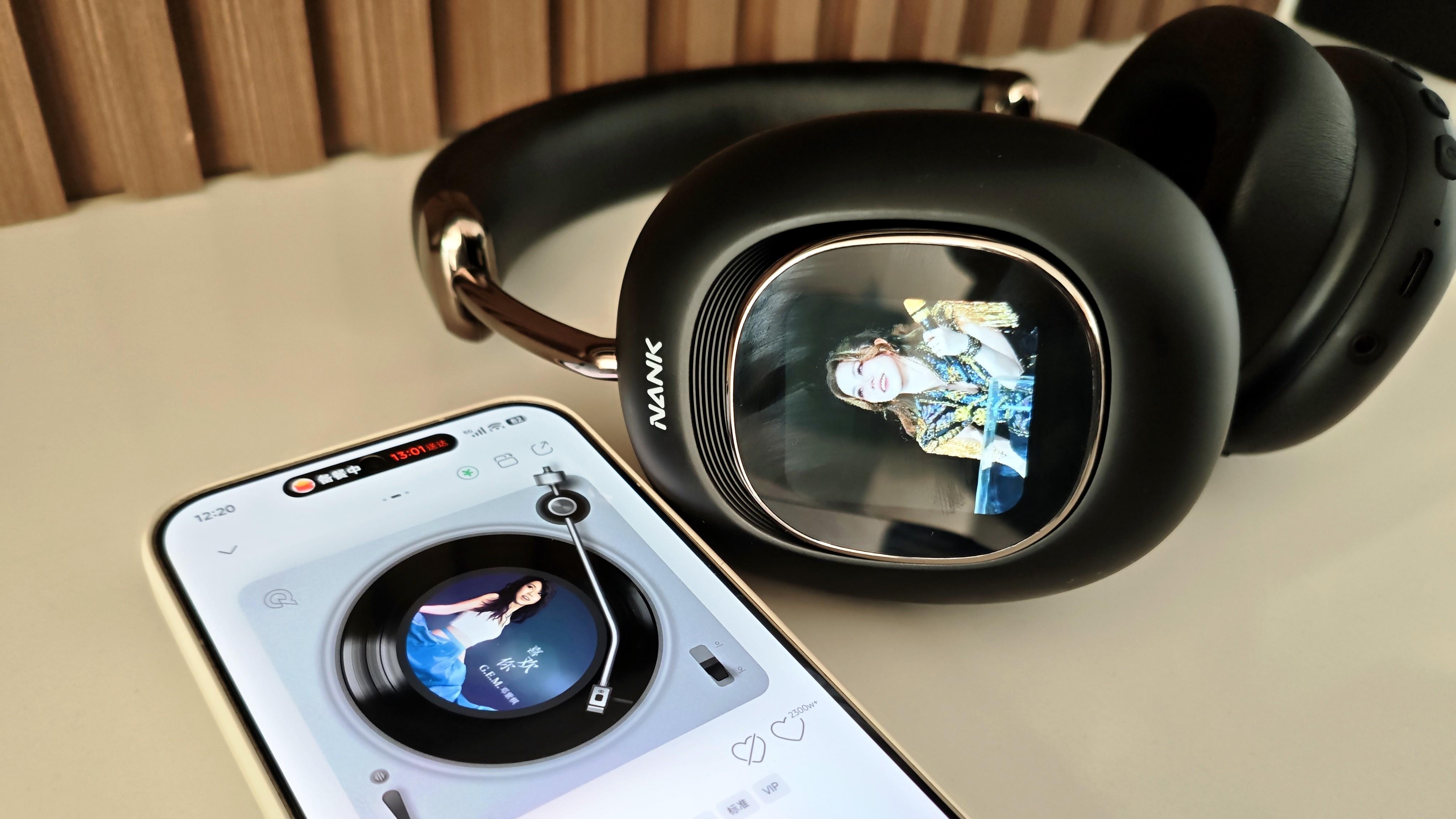 南卡Show头戴式耳机评测：灵动屏破局+AI赋能，千元档的全能声学旗舰