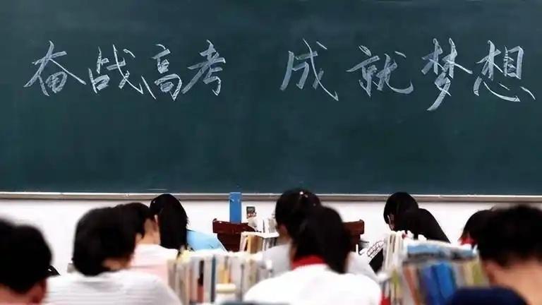 985大学稳了，广西高考生600分以上的考生人数到底有多少？