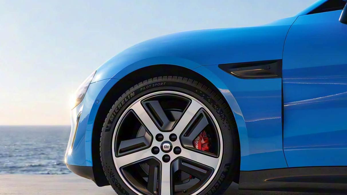 售价上调1.4万元，内饰大变样，新款小米SU7值得期待？