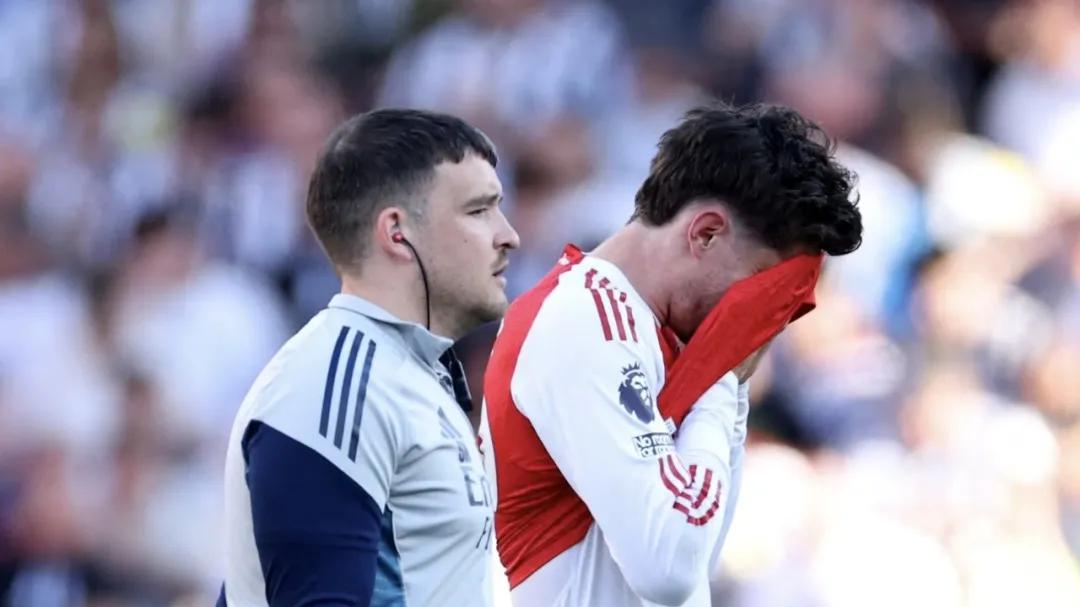 记者：贝尔塔现场考察了奥斯梅恩！BBC：哈弗茨赛季结束前可复出